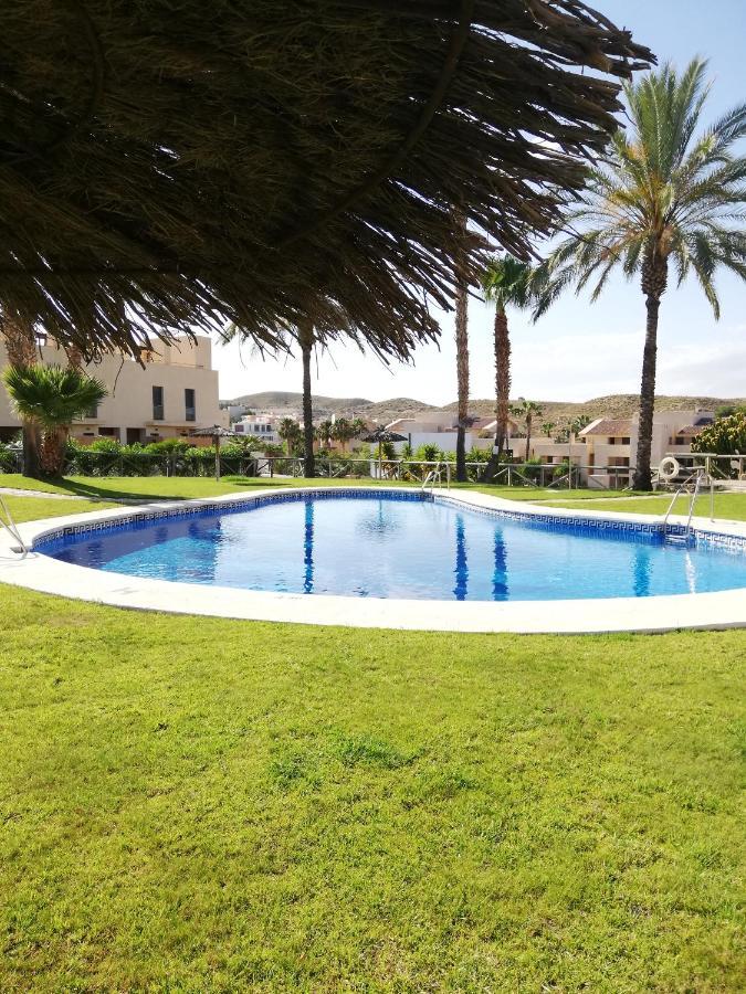 Bajo Con Jardin Propio En Valle Del Este Golf!! Вера Екстериор снимка