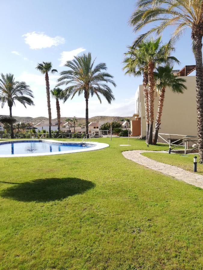 Bajo Con Jardin Propio En Valle Del Este Golf!! Вера Екстериор снимка